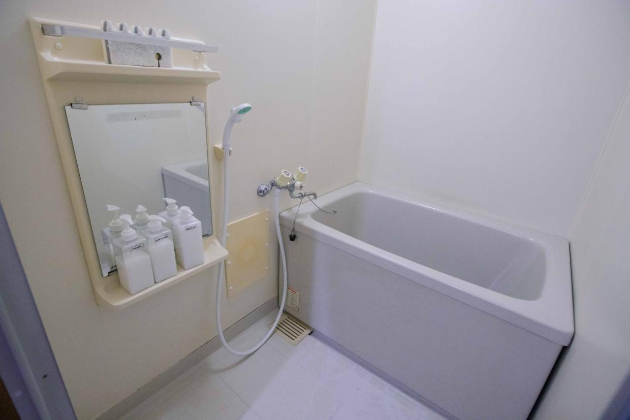 Apert 201: Cozy 2-Bedroom Stay with Free Parking Takamatsu Exterior photo