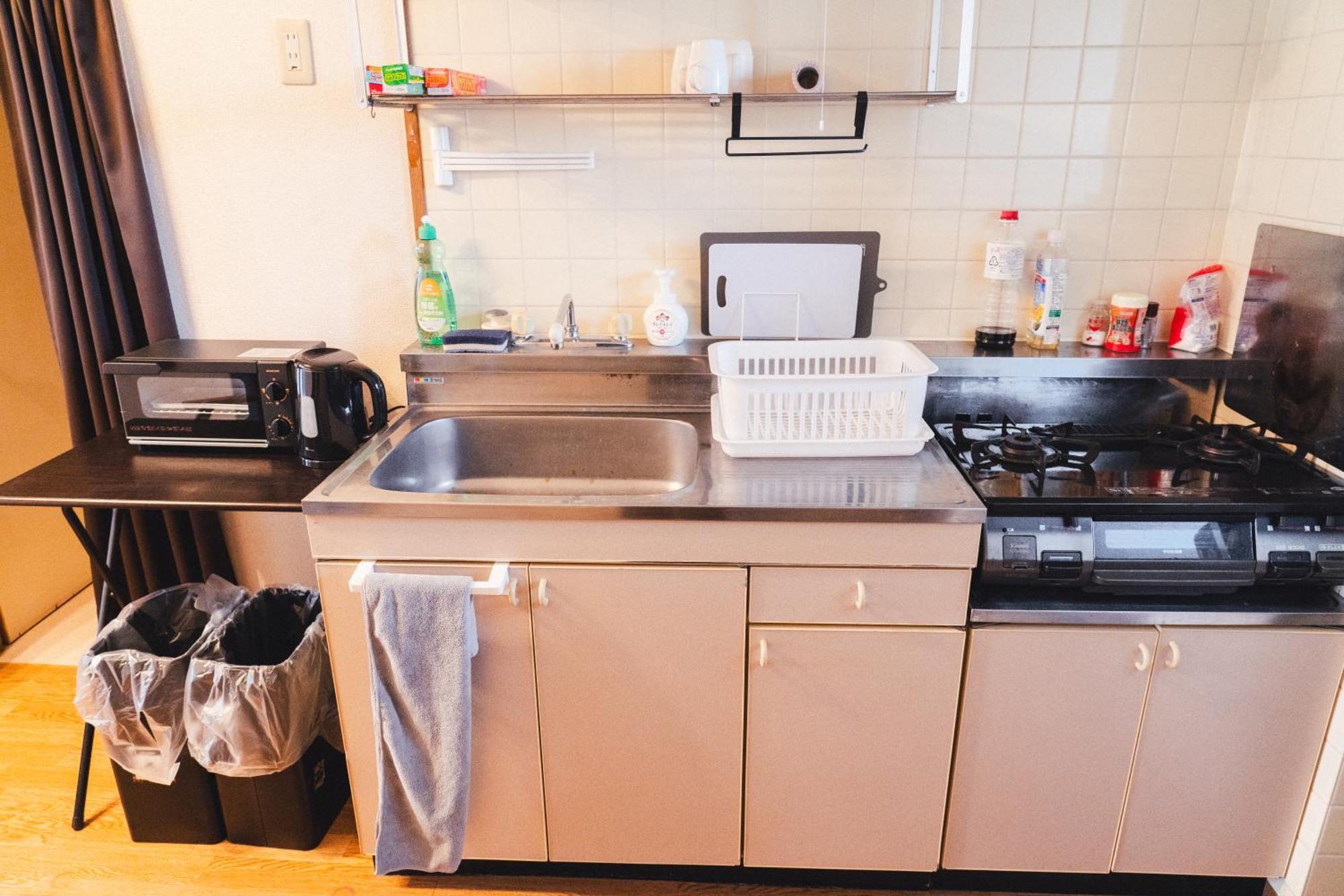 Apert 201: Cozy 2-Bedroom Stay with Free Parking Takamatsu Exterior photo